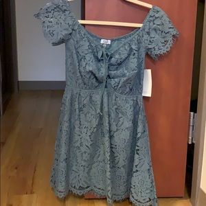 ✨TOBI Floral Lace Dress✨